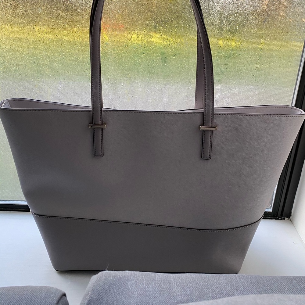 Kate Spade Harmony tote bag. - Picture 2 of 6